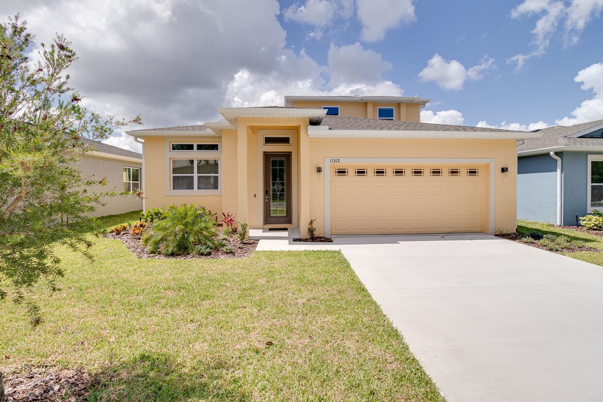 Foto principal - Single Family Home Near UCF!! **UNDER CONS...