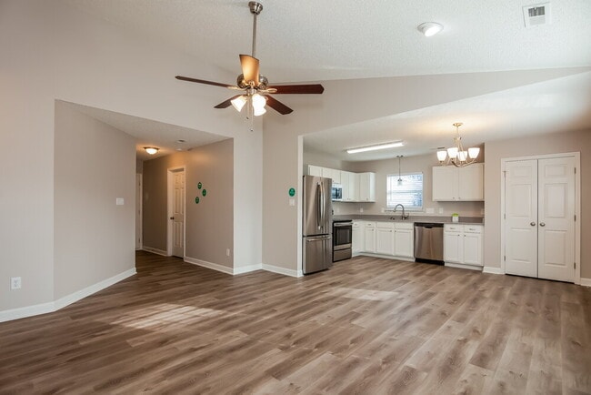 Building Photo - 6710 Rain Creek Way