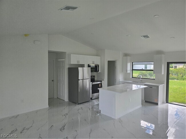 Foto del edificio - 2707 30th St SW