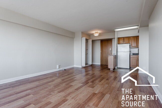 Foto del edificio - 4180 N Marine Dr