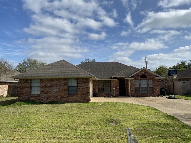 Foto del edificio - 4 br, 2.5 bath House - 2905 Durango Ct