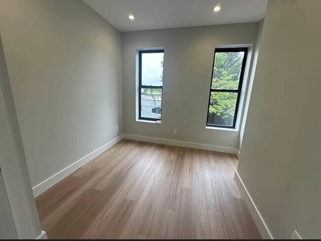 Foto del edificio - 90 Harman St