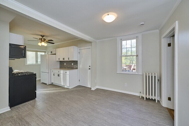 Foto del edificio - 715 Truman Pkwy