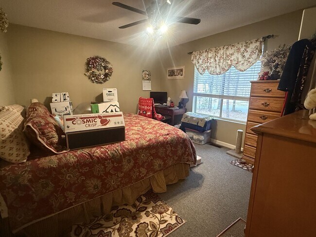 Foto del edificio - 251 Micasa Dr