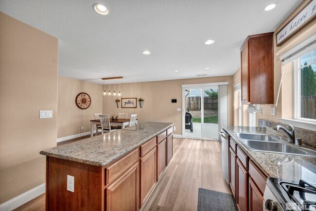 Building Photo - 8918 Grisom Way
