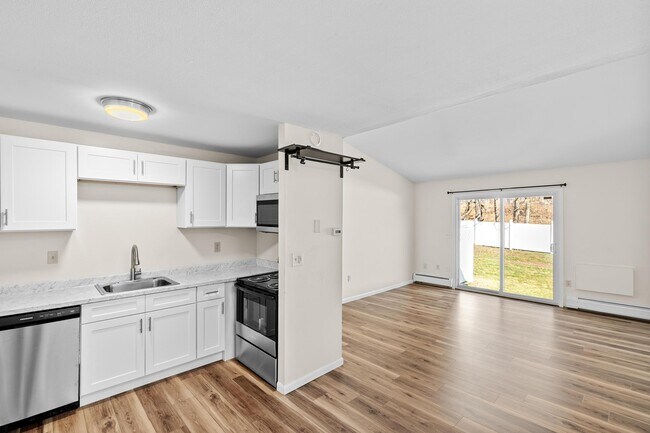 Photo - 50 E Hill Rd Apartment