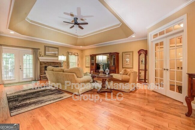 Building Photo - 682 E Mourning Dove Ct