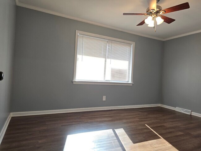 Foto del edificio - 102 Stewart St NW