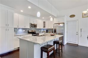 Building Photo - 1012 Knightsbridge Rd