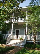 Building Photo - 226 Tryon St