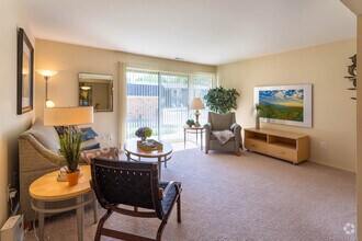 2 BR, 1 BA - Golden Maple - 940 SF - Kensington Manor Apartments