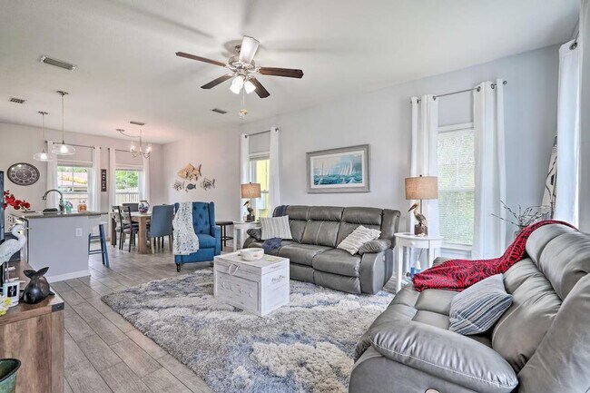 Building Photo - 3723 Tiki Dr