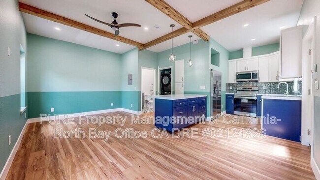 Building Photo - 2310 Wicket Ave