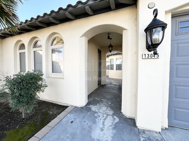 Foto del edificio - 13045 Ridgewood Way