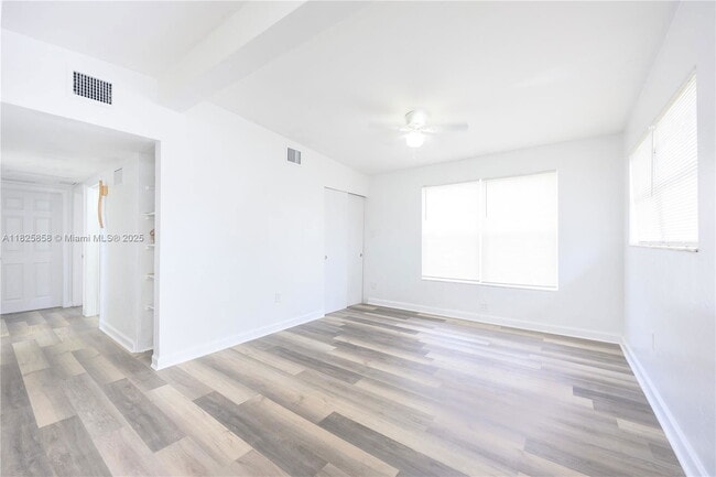 Foto del edificio - 290 NW 29th Ave
