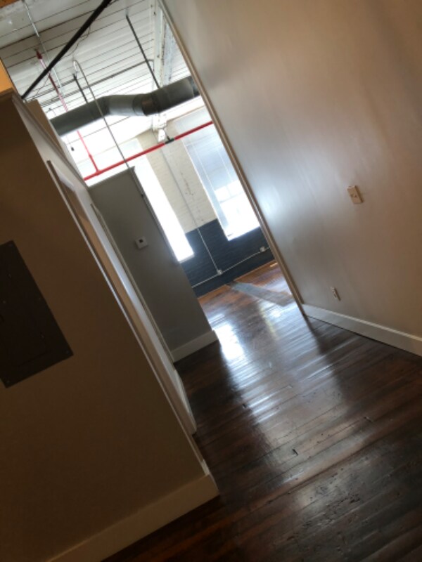 Foto del edificio - 301 Bradley St