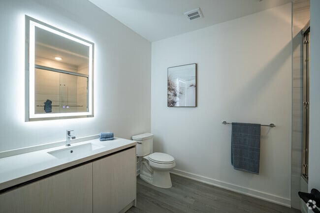 2BR, 3BA - 1st Floor Bath - The Franklin at Westfield