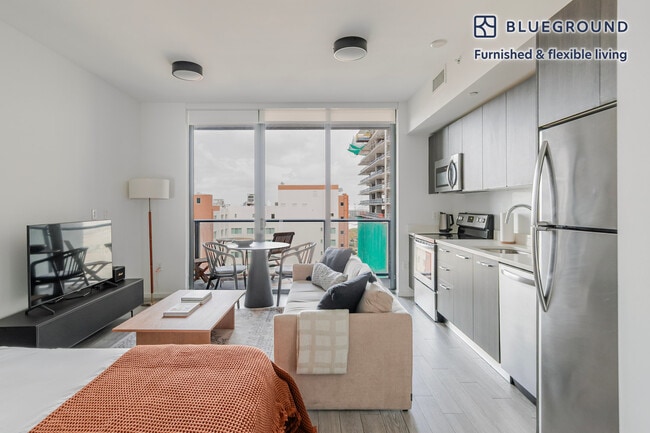 Foto del edificio - 230 NE 5th Ct