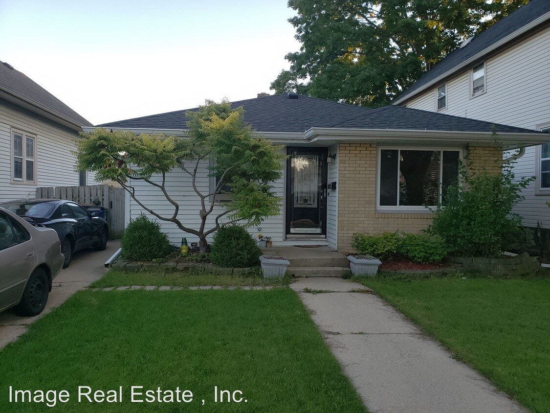 Foto principal - 3 br, 1 bath House - 1303 Augusta St.