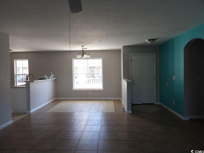 Building Photo - 113 Butkus Dr