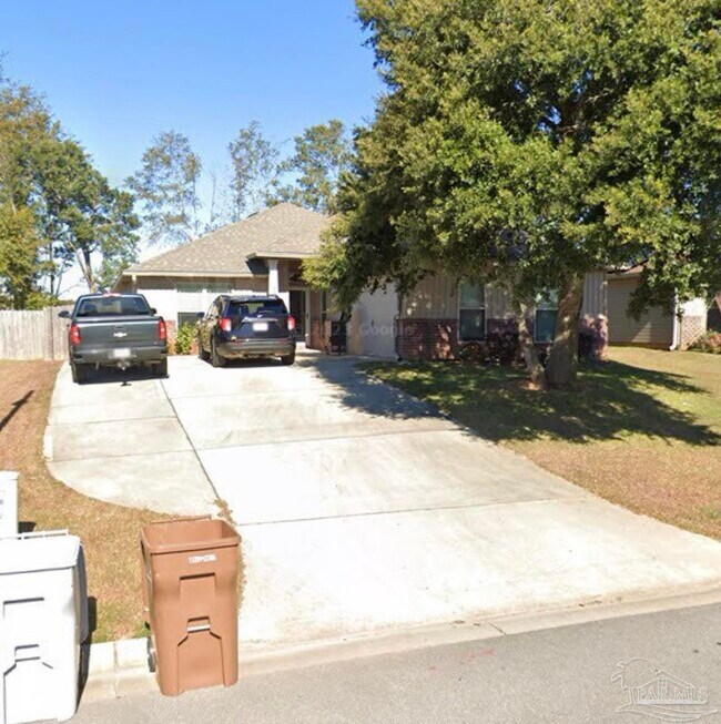 Building Photo - 5528 Peach Dr