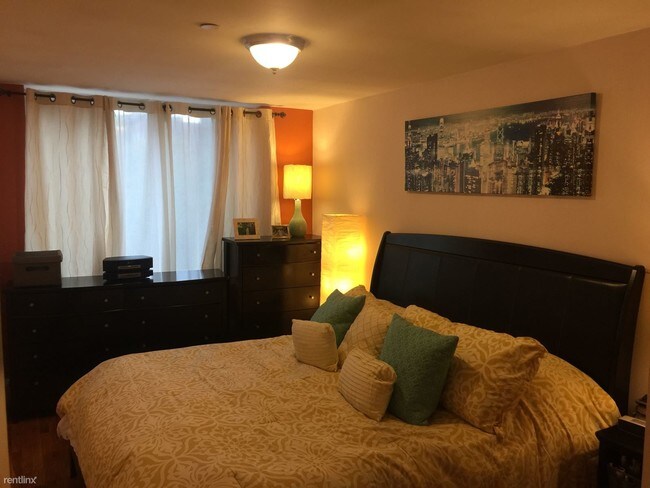Foto del edificio - 6711 Austin St