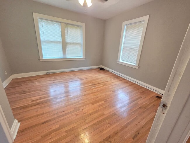 Foto del edificio - 6611 Bartmer Ave
