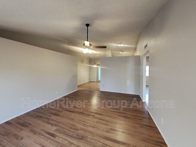Building Photo - 9230 W Hollywood Ave