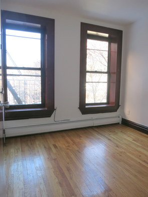 Building Photo - 2037 1st Ave