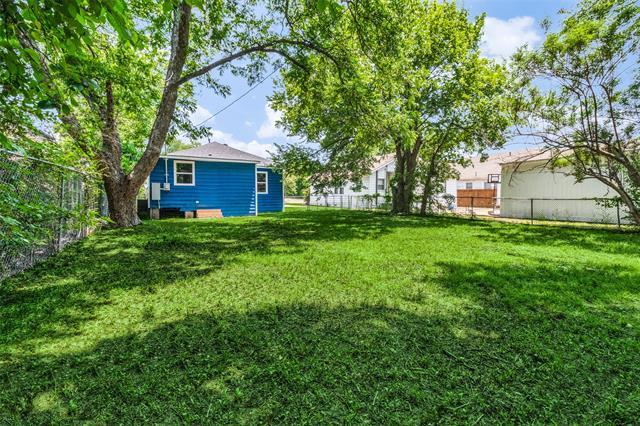 Building Photo - 518 S Throckmorton St