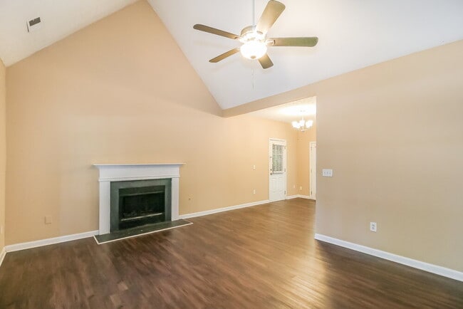 Building Photo - 36 Stonehaven Dr
