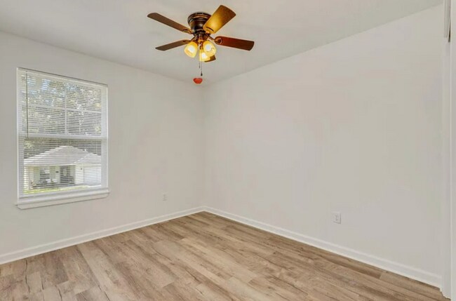 Foto del edificio - 3585 Drexel St