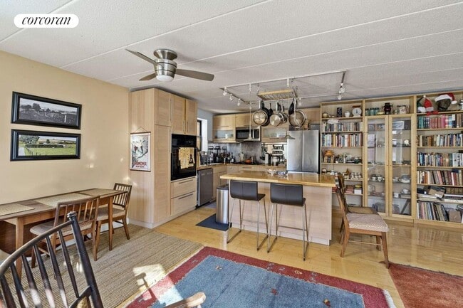 Building Photo - 442 Clermont Ave