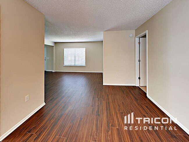 Building Photo - 1268 Maximilian Street Deltona FL