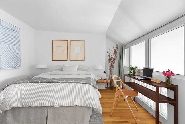 Foto del edificio - 211 Thompson St