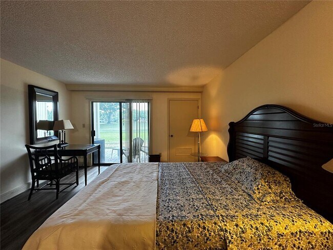 Foto del edificio - 29129 Bay Hollow Dr