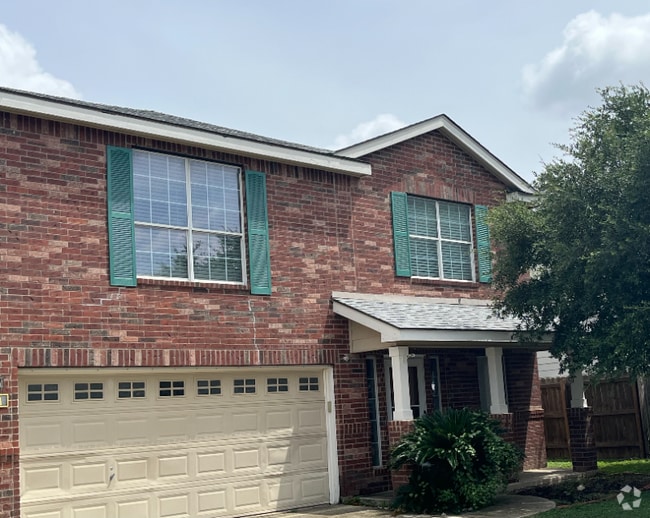 Building Photo - 551 Bridle Ridge