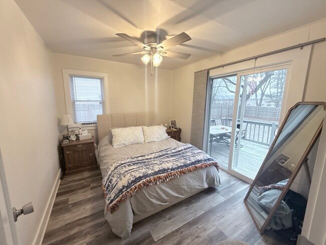 Building Photo - 502 S Fisk St