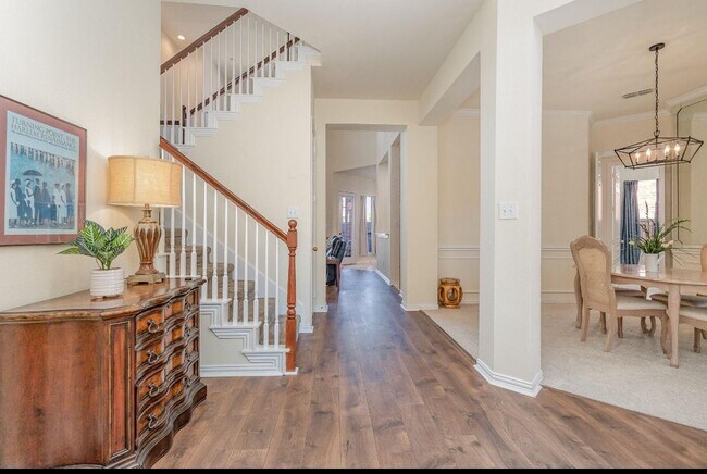 Building Photo - 9201 Royal Burgess Dr
