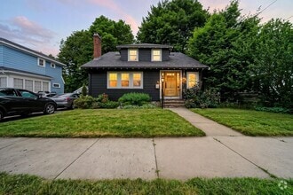 Building Photo - 34 Lynde Ave