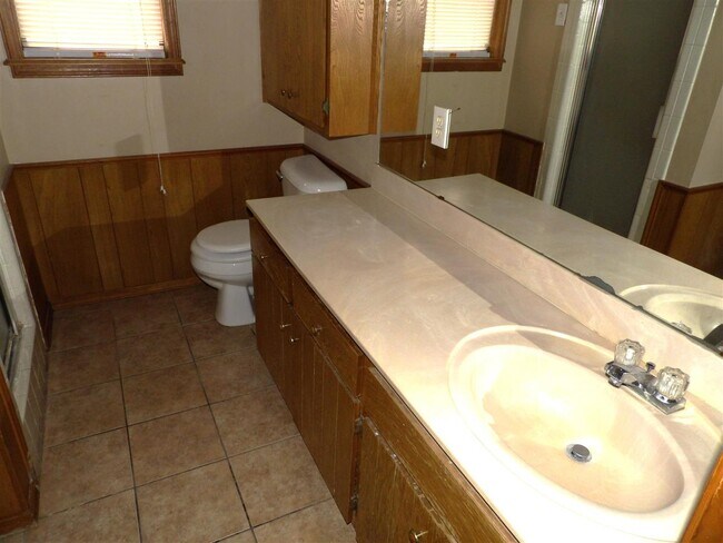 Foto del edificio - 1913 NE 35th St