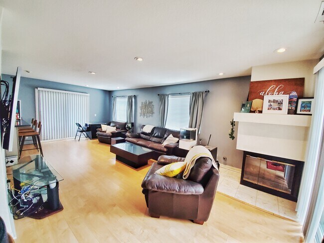 Living Room Furnished - 2608 Gates Ave Apartment