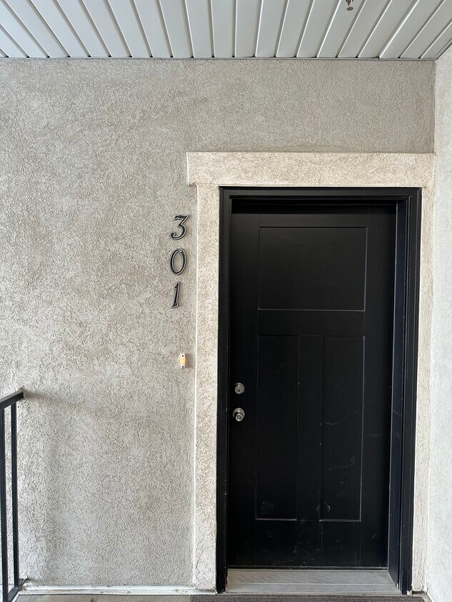 Primary Photo - 14637 S McKellen Dr