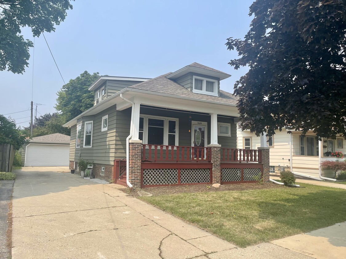 Primary Photo - 7540 23rd Ave