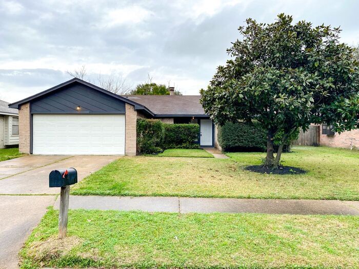 Primary Photo - 2202 Snowdrop Lane