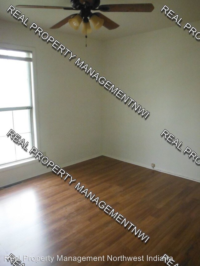 Building Photo - 2 br, 1.5 bath House - 2015 Yorktowne Dr.