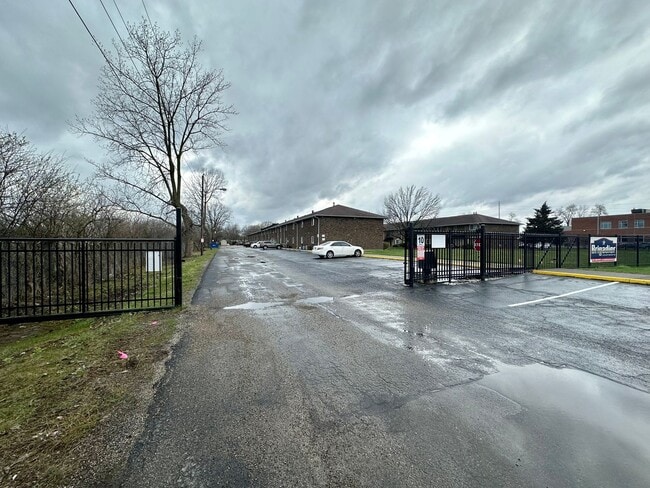 Photo - Experience Luxury Living at Bellagio Livin... Apartment