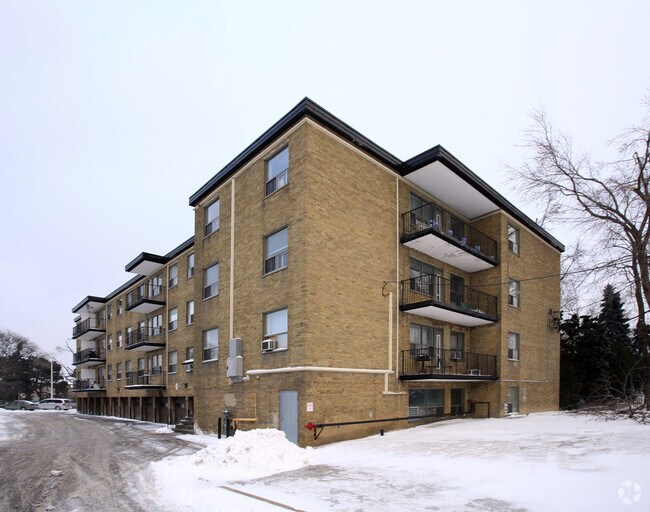 Foto principal - 29 Upper Canada Drive