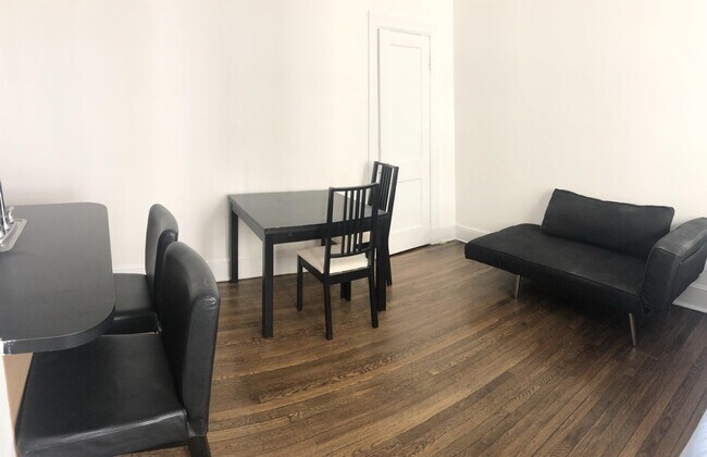 Foto del edificio - 412 3rd St NE