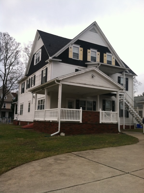Building Photo - 1806 Brick Ave